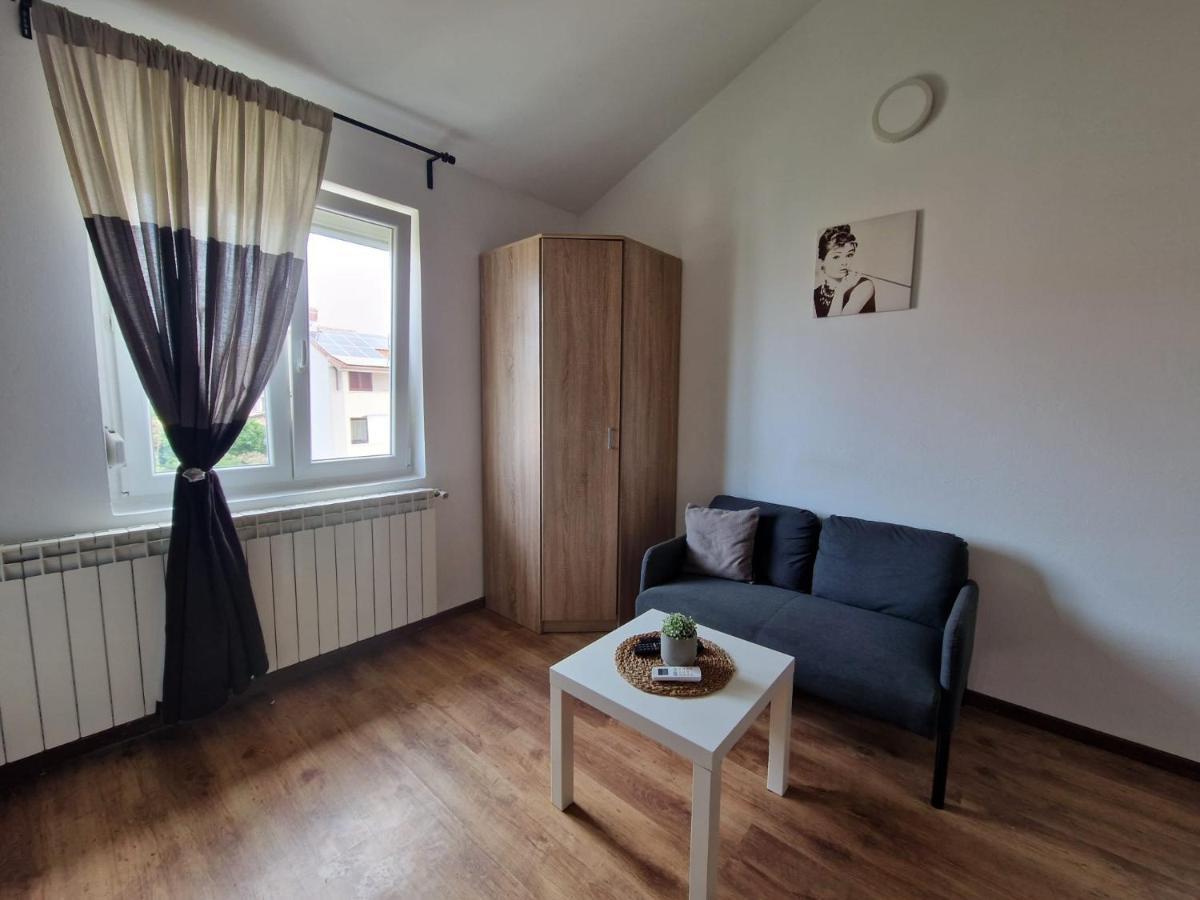 Apartments Luigi Umag Exterior photo