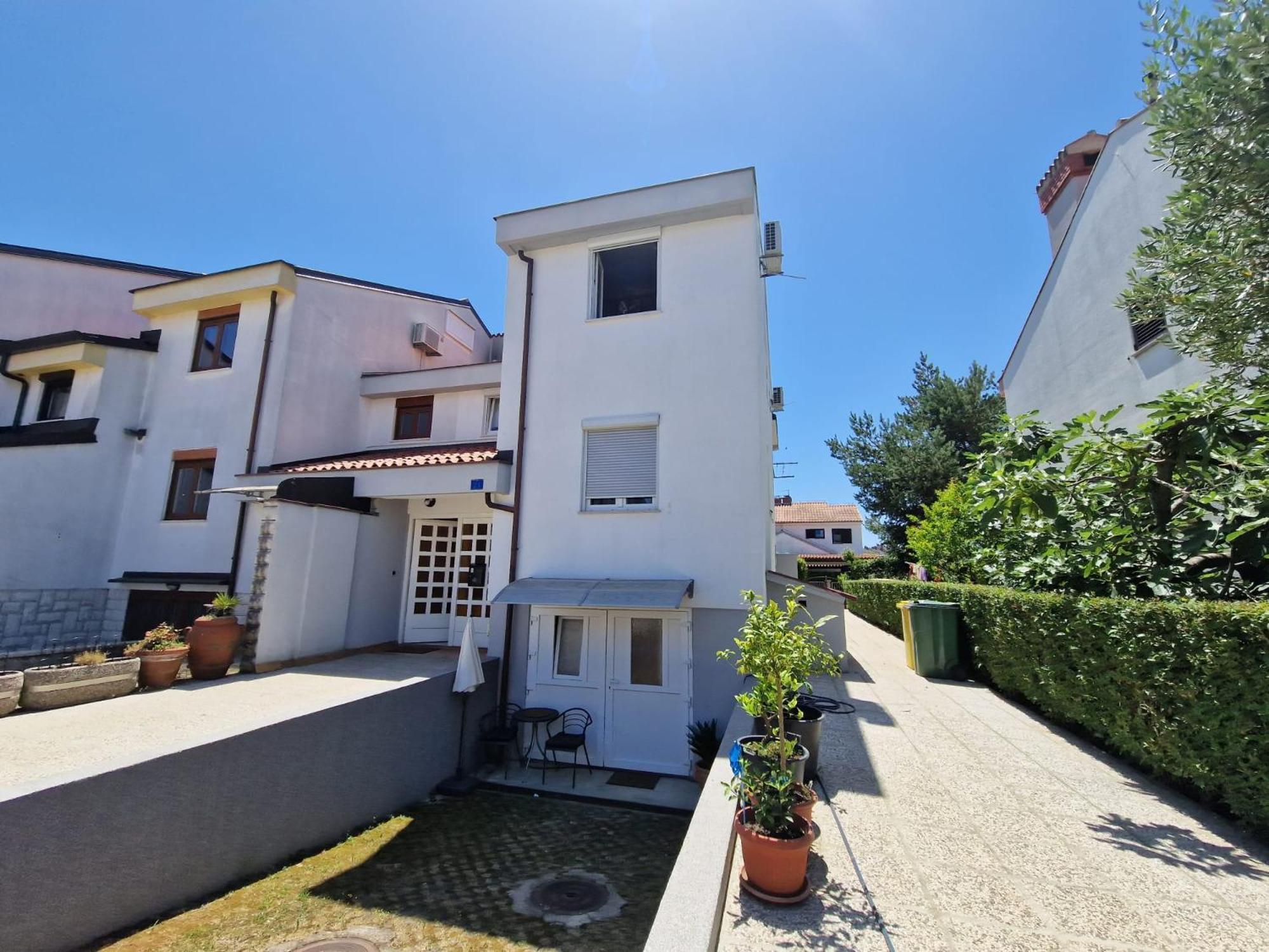 Apartments Luigi Umag Exterior photo